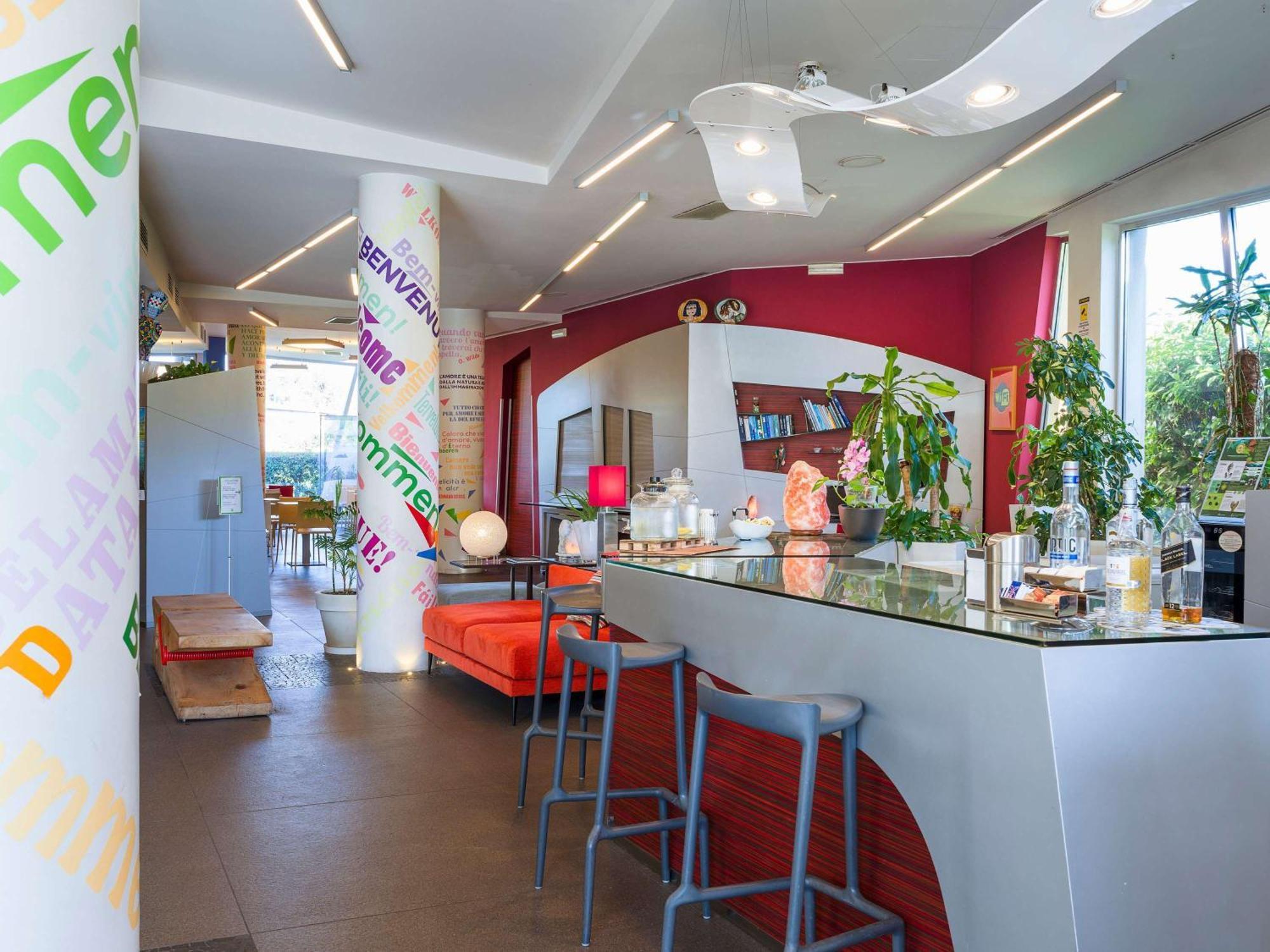 Ibis Styles Catania Acireale Hotel Exterior photo