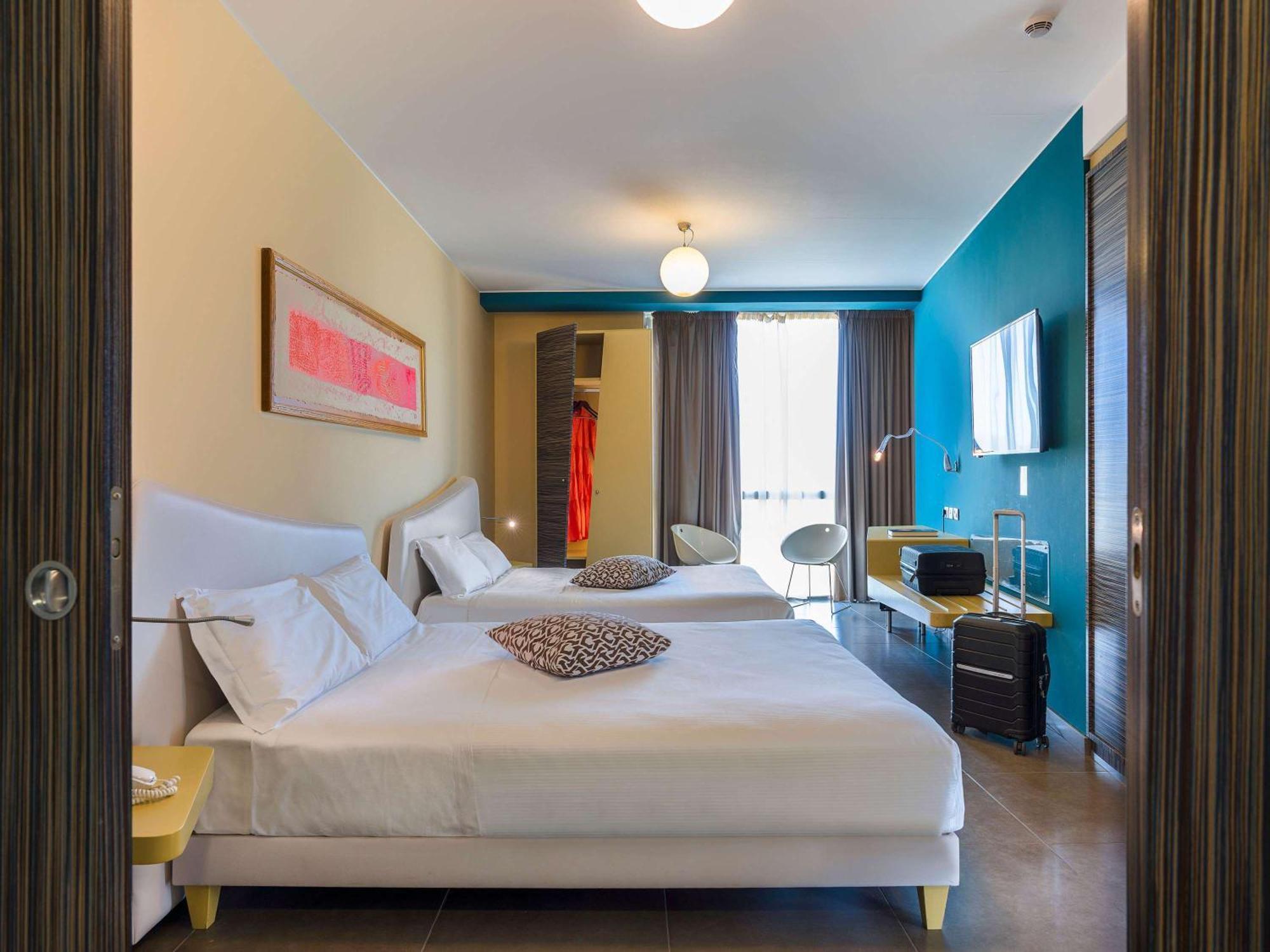 Ibis Styles Catania Acireale Hotel Exterior photo