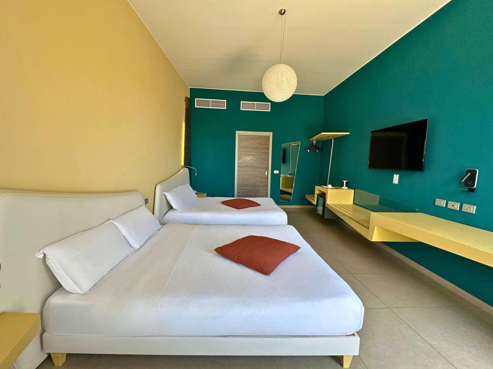 Ibis Styles Catania Acireale Hotel Exterior photo