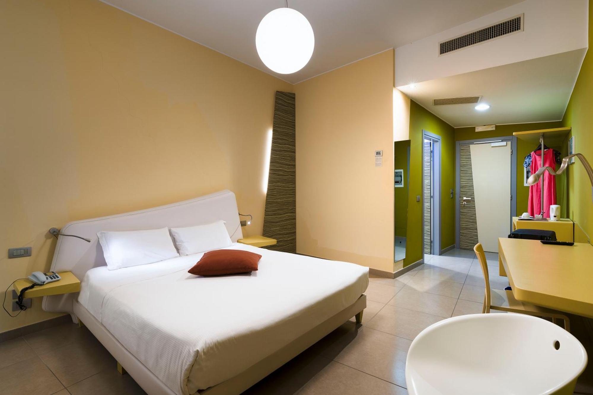 Ibis Styles Catania Acireale Hotel Exterior photo